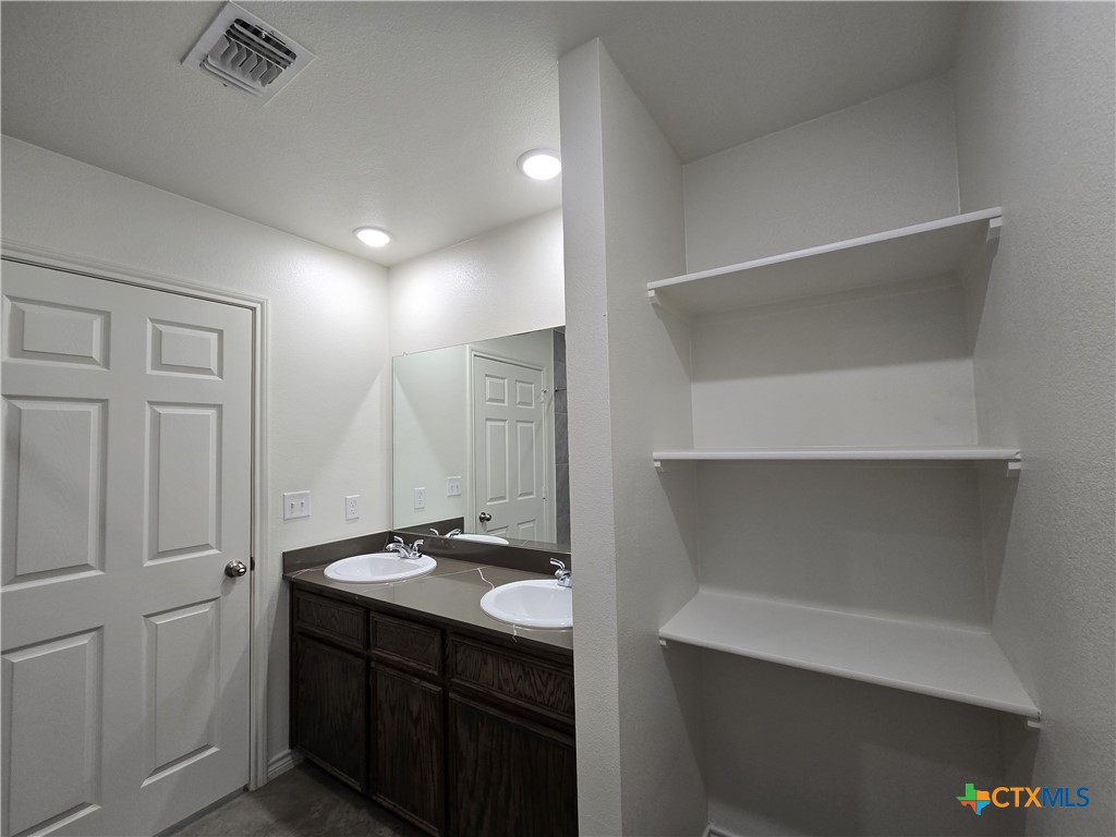 2318 Zanoletti Drive B Property Photo 29
