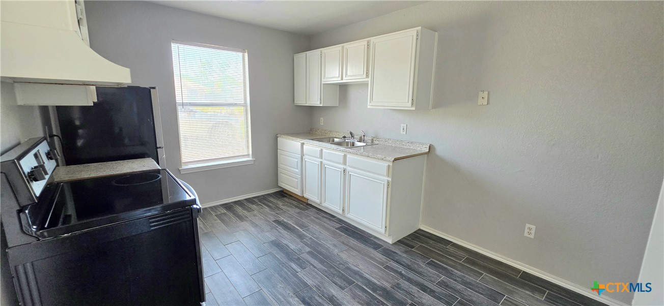 1802 Windward Drive A Property Photo 4