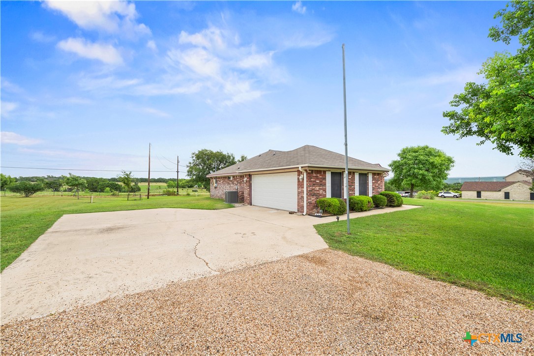 438 Hollow Road Property Photo 4