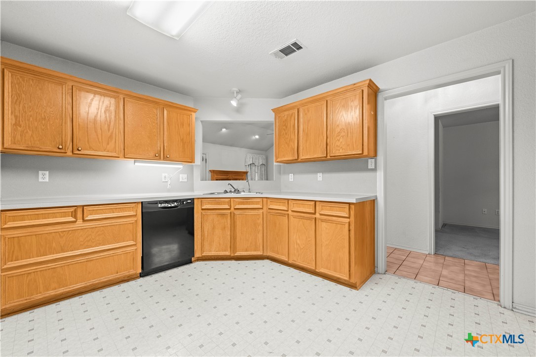 438 Hollow Road Property Photo 9