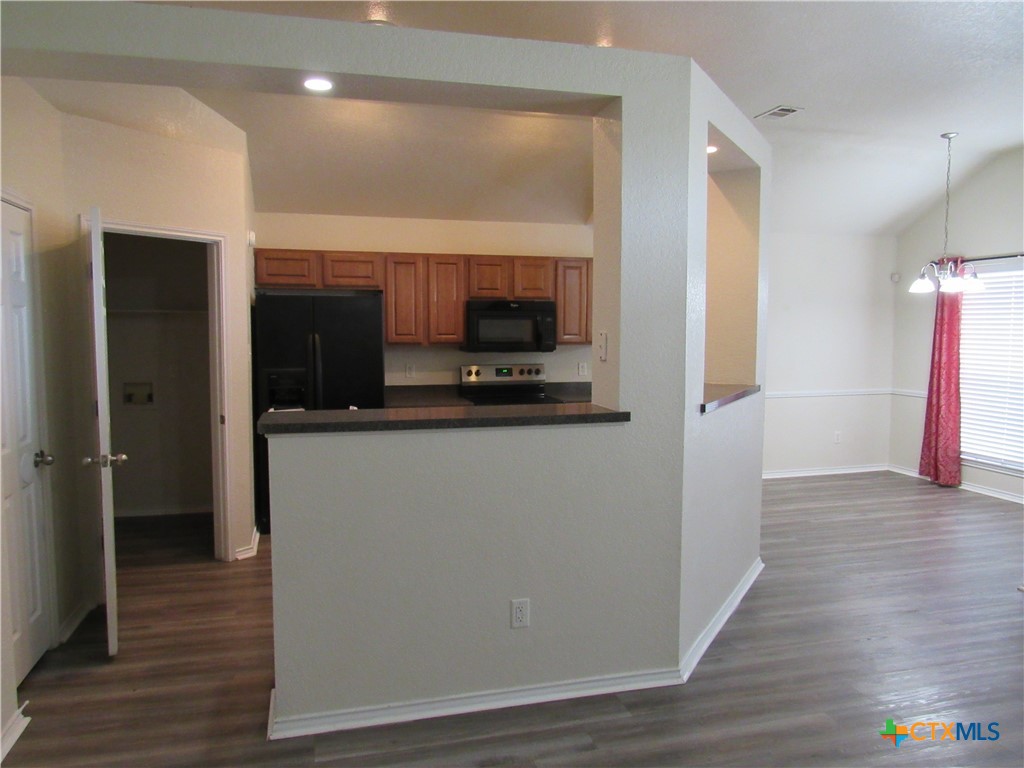 2911 Bastion Loop Property Photo 3