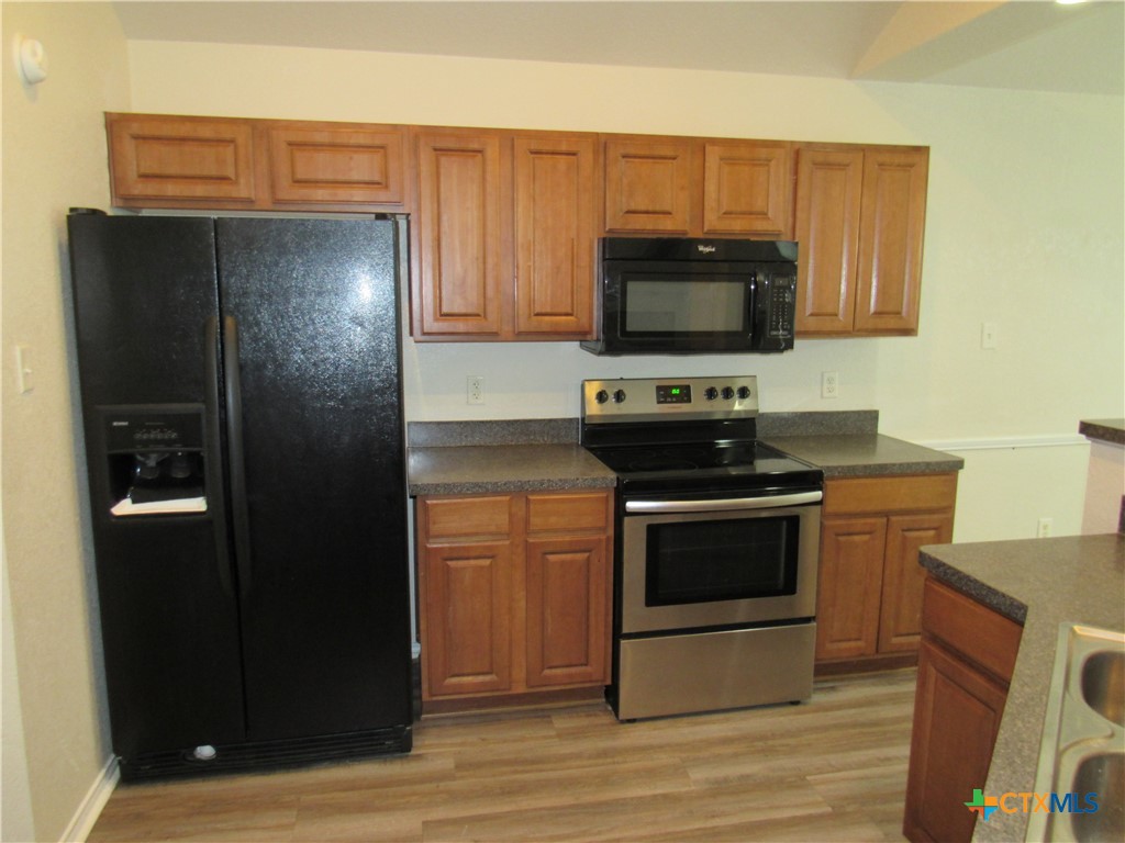 2911 Bastion Loop Property Photo 6