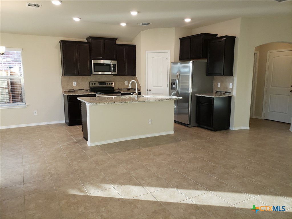 5550 Perdita Drive Property Photo 8