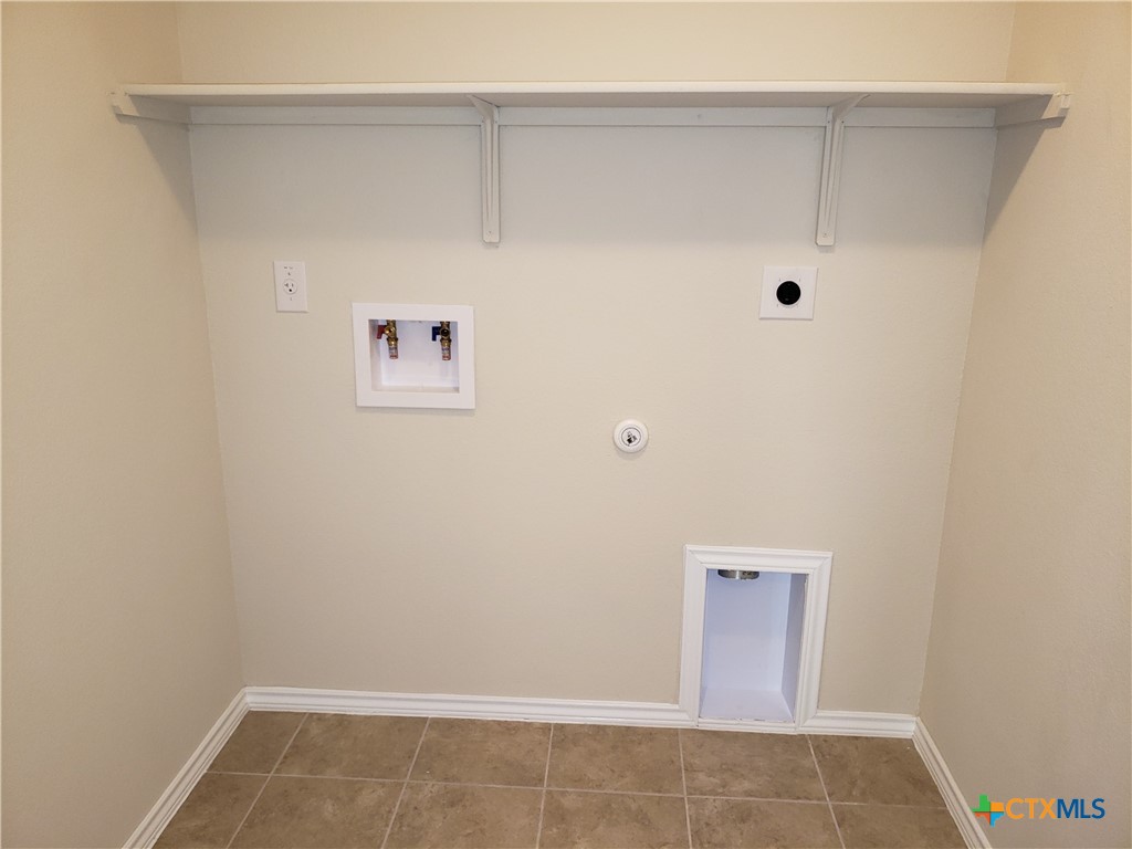 5550 Perdita Drive Property Photo 15