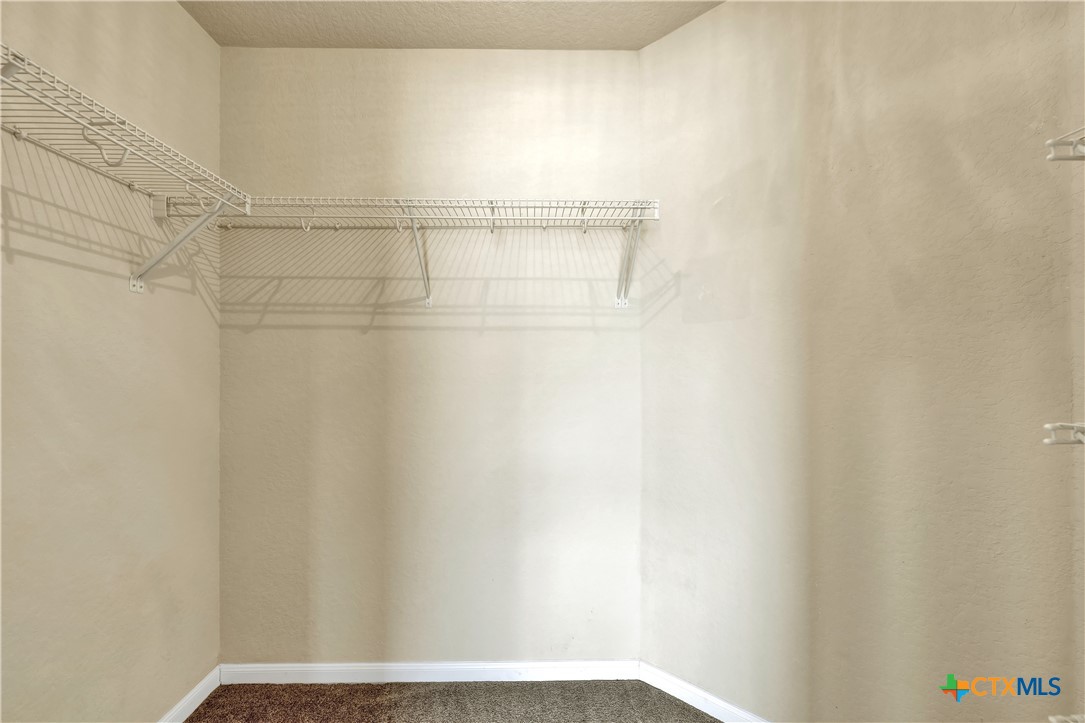 1048 Lilac Wind Property Photo 17