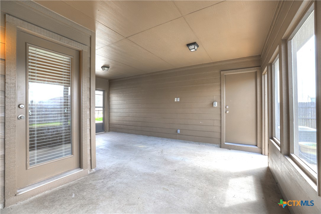 1048 Lilac Wind Property Photo 23