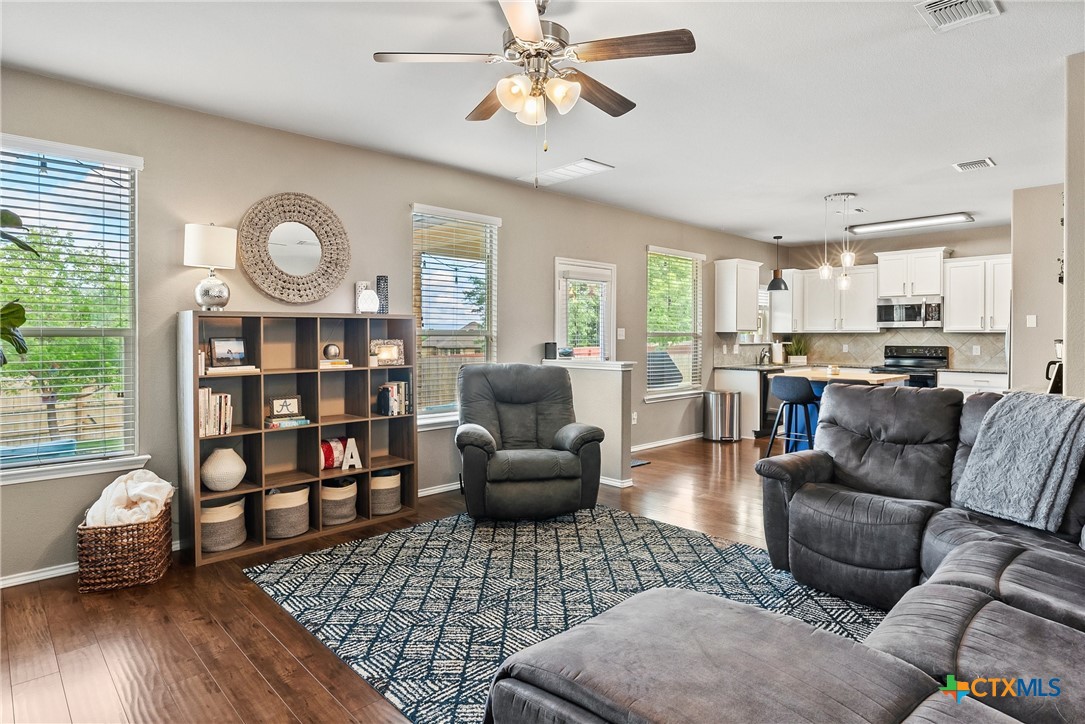 5221 Cicero Drive Property Photo 8