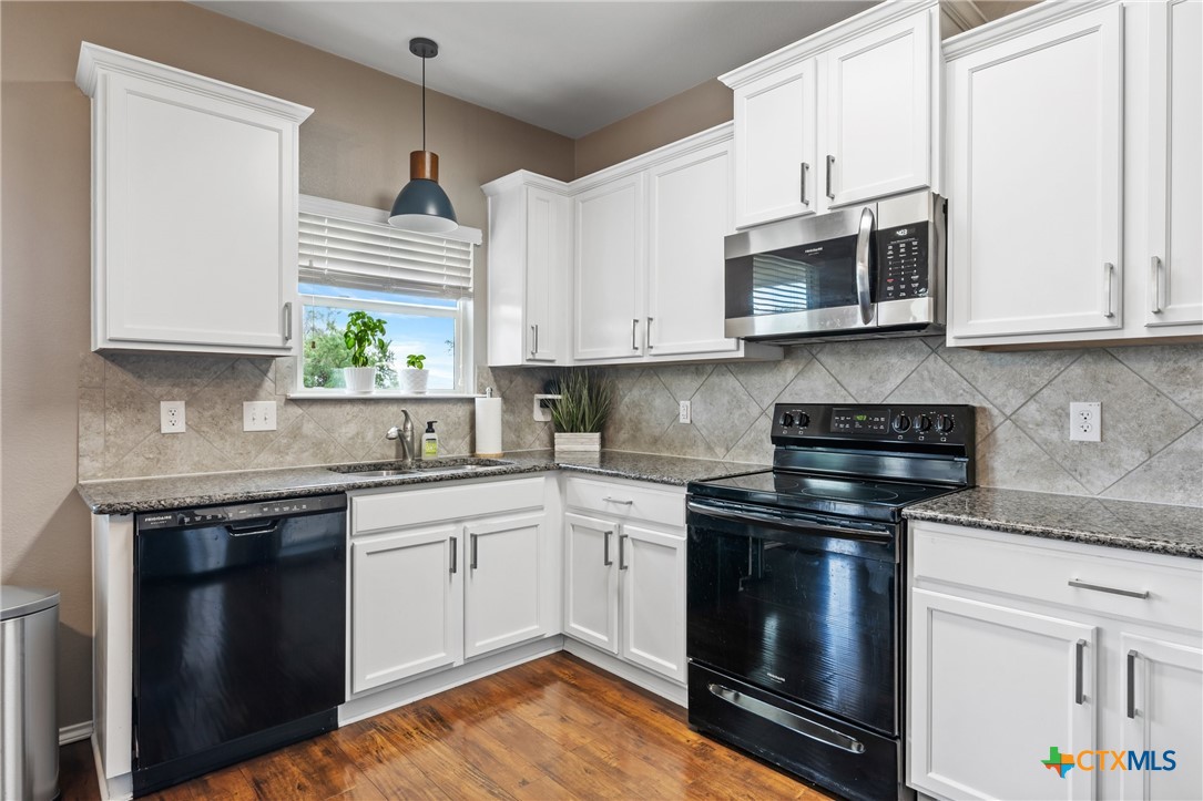 5221 Cicero Drive Property Photo 11
