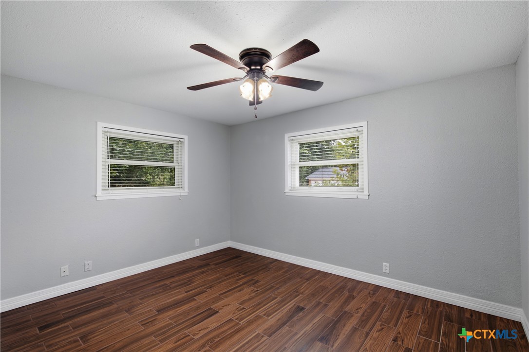 2809 Shady Hill Drive Property Photo 21