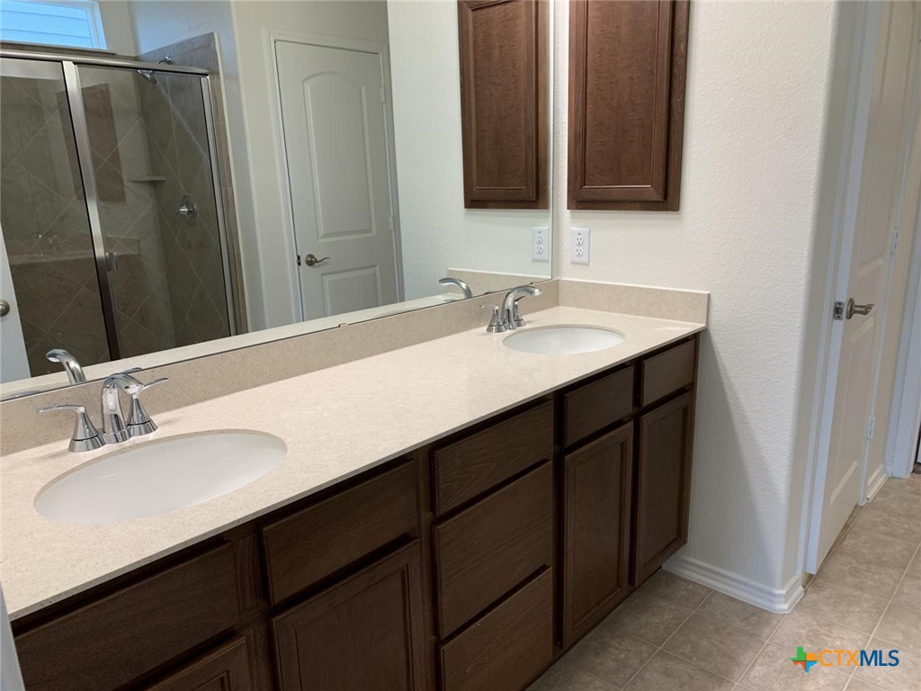 1216 Long Creek Lane Property Photo 16