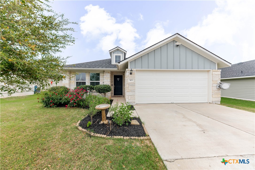 303 Schuyerville Drive Property Photo 1