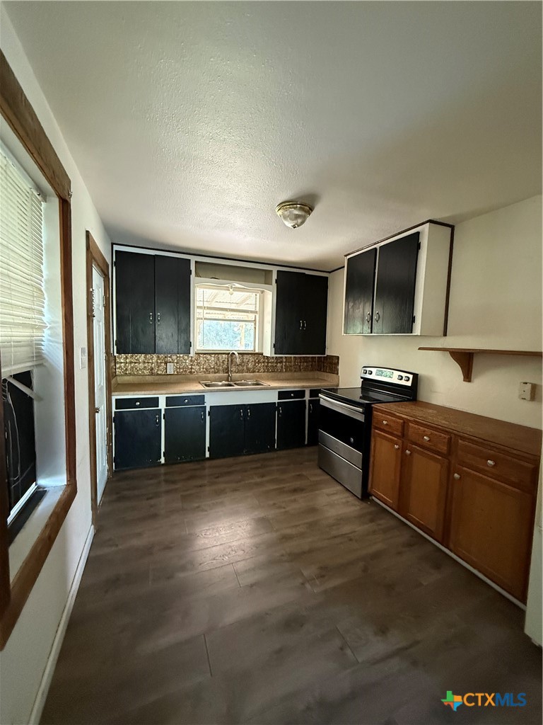 504 Brookman Drive Property Photo 5