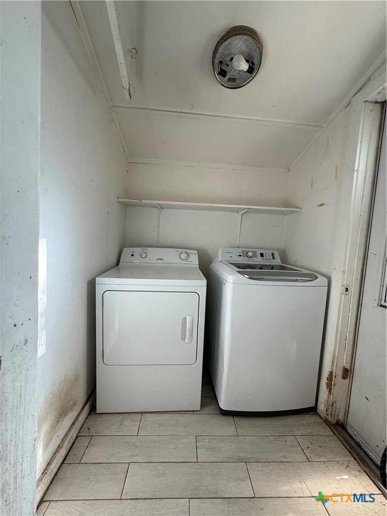 504 Brookman Drive Property Photo 15