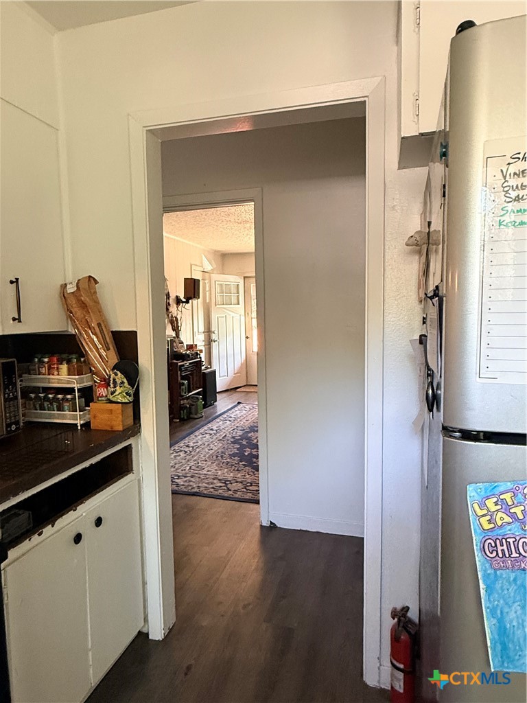 1114 Reyes Street Property Photo 8