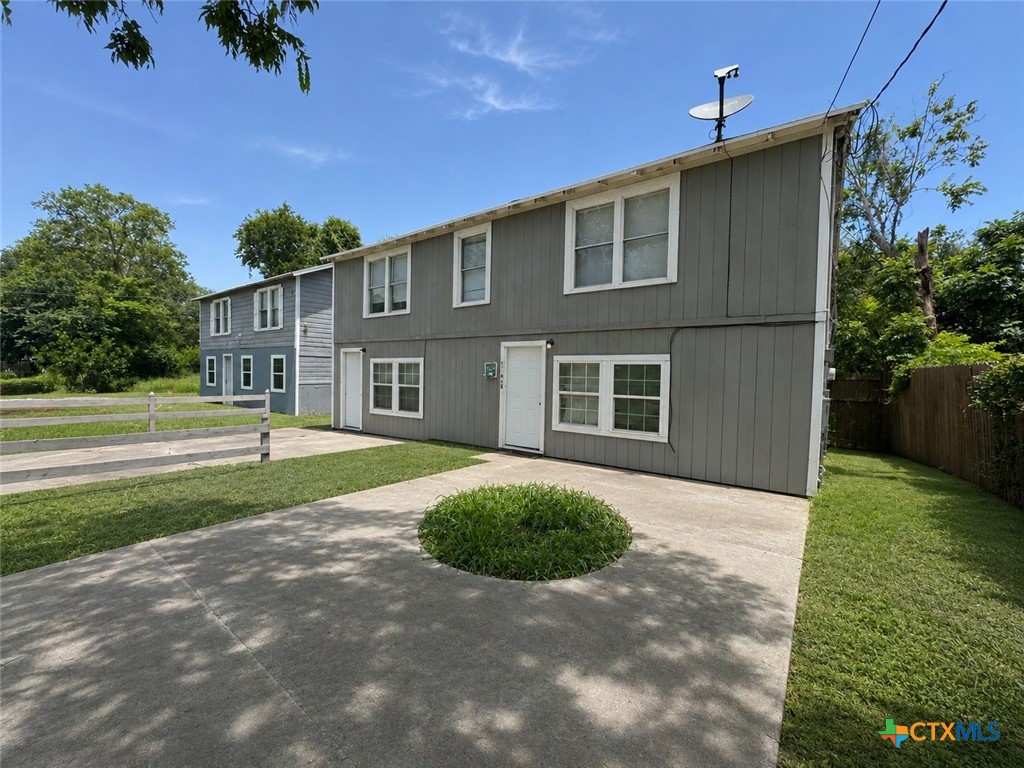 1314 E Power Avenue Property Photo 3