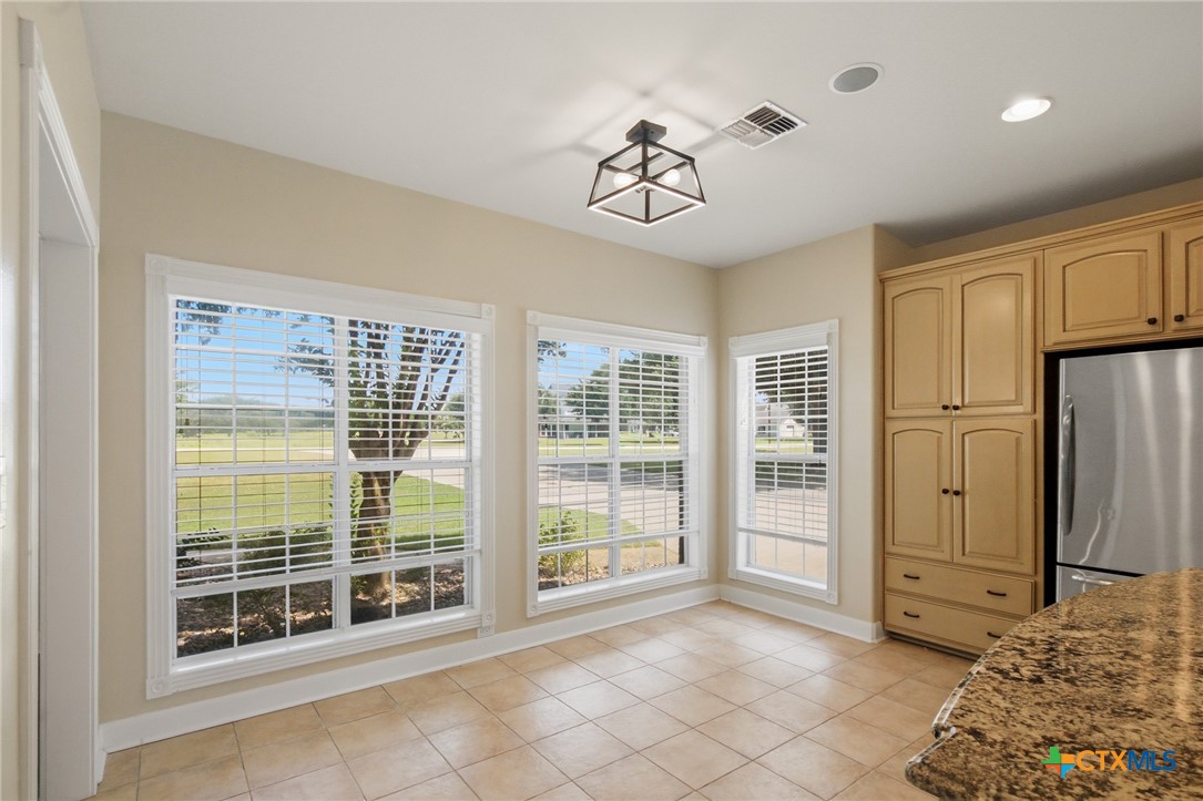 273 Shannon Valley Drive Property Photo 11