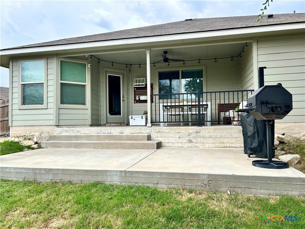 1824 Fall Creek Court Property Photo 3