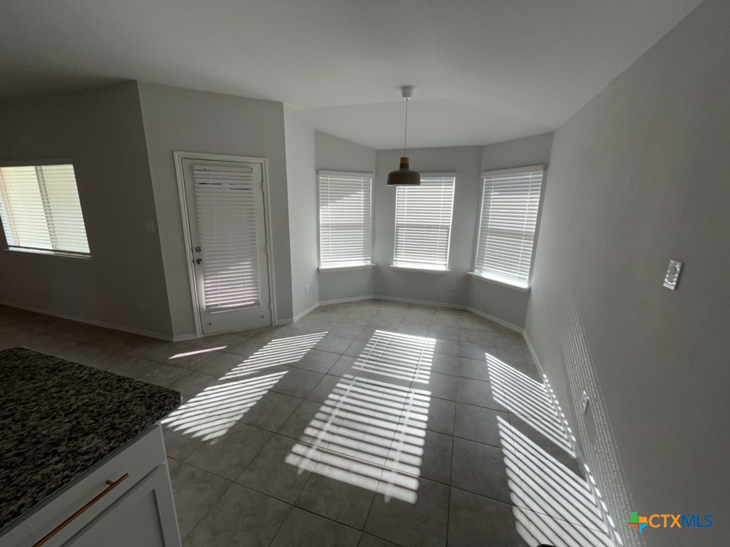 1824 Fall Creek Court Property Photo 12