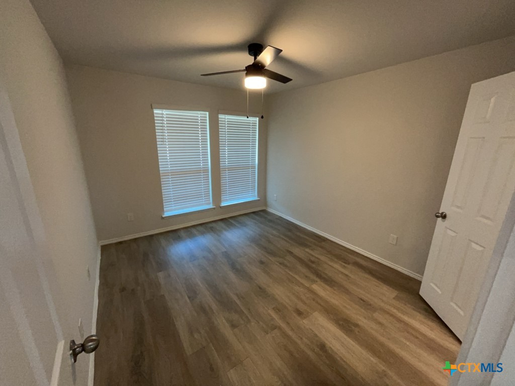 1824 Fall Creek Court Property Photo 13