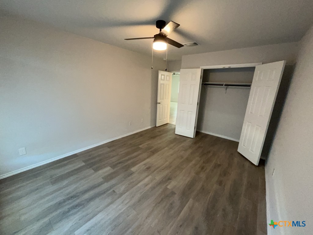 1824 Fall Creek Court Property Photo 16