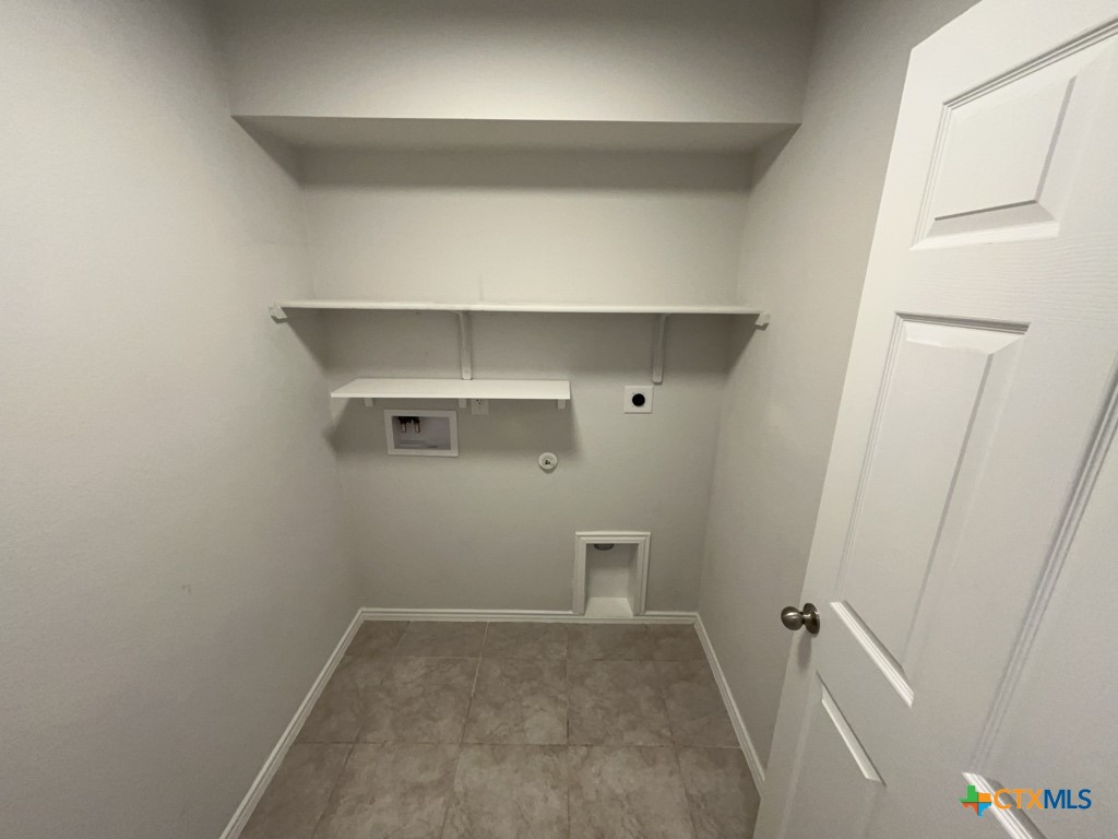 1824 Fall Creek Court Property Photo 21