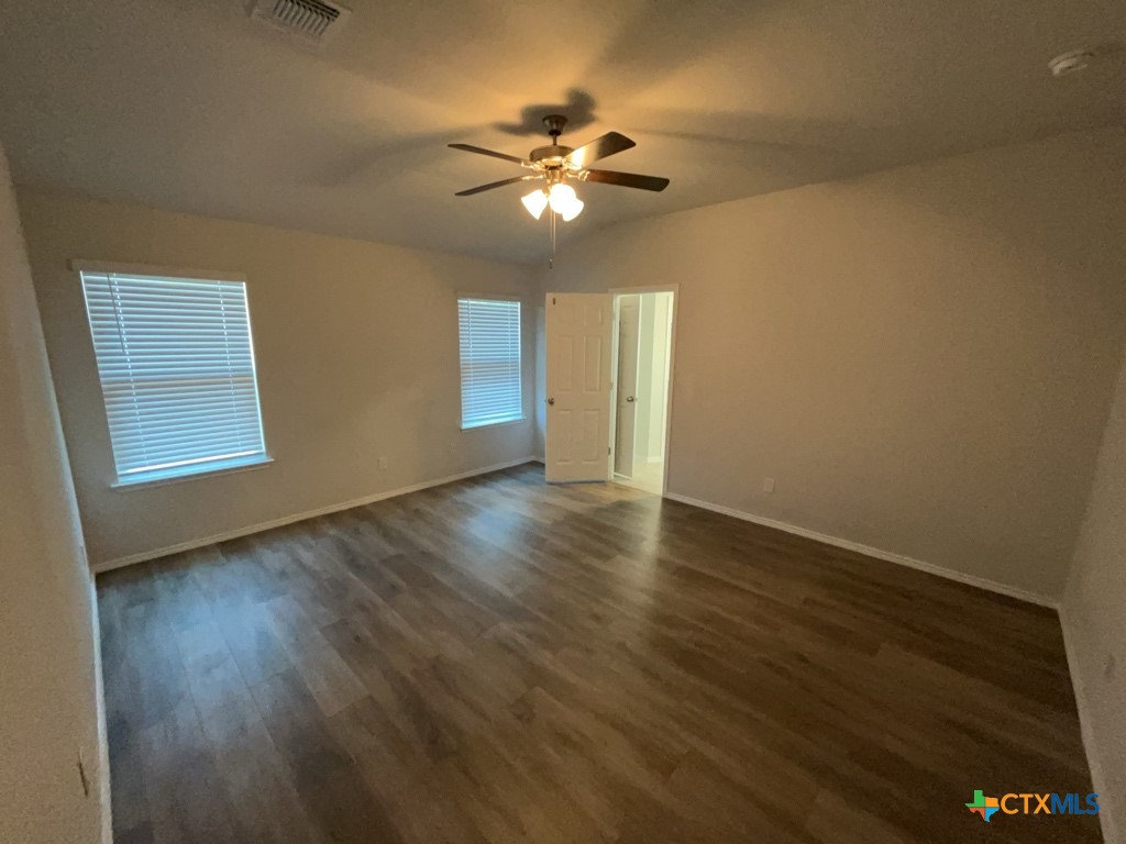 1824 Fall Creek Court Property Photo 22