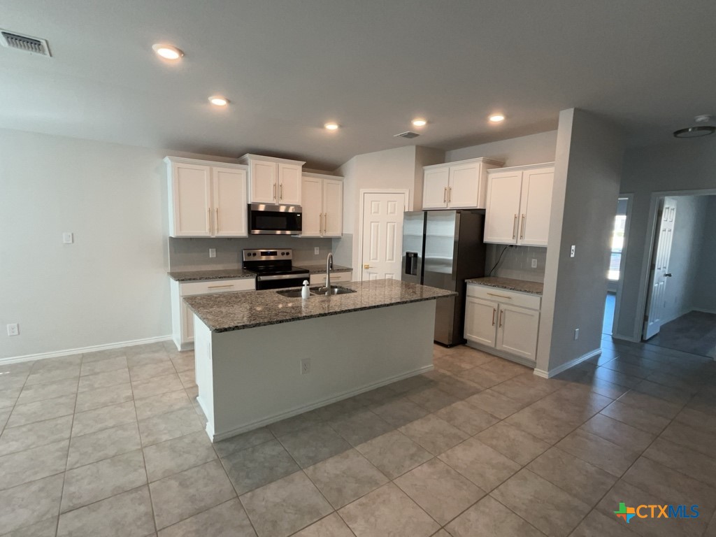 1824 Fall Creek Court Property Photo 35