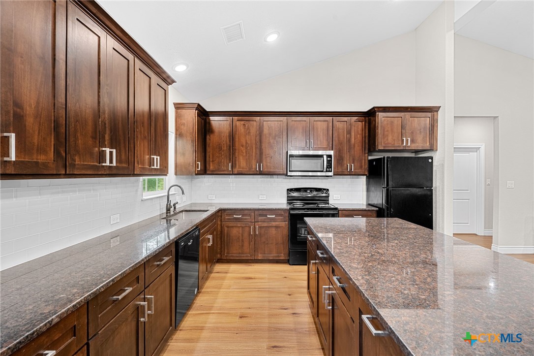 104 Bill Street Property Photo 6