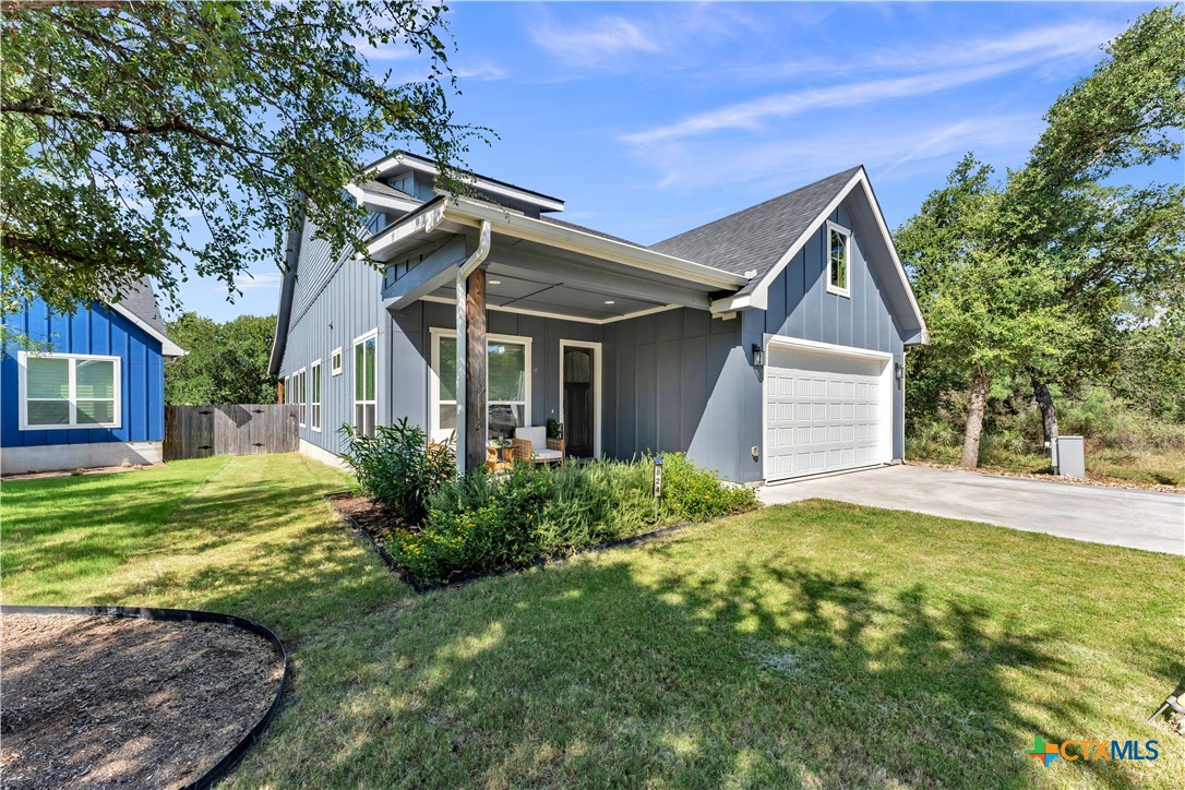 824 Woodland Hills Drive Property Photo 1