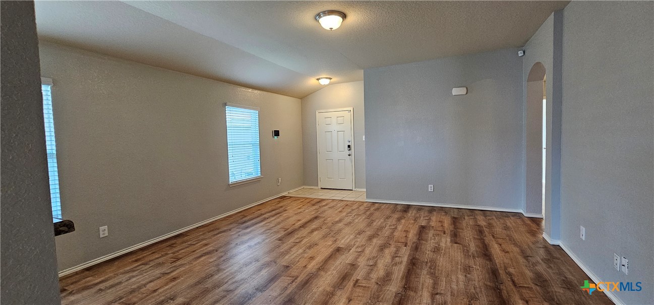 1024 Sandwell Court Property Photo 9