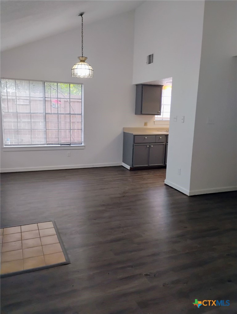 209 Orchard Street Property Photo 10