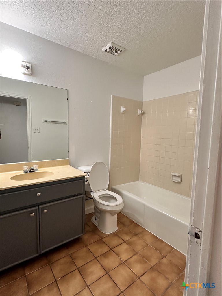 209 Orchard Street Property Photo 23