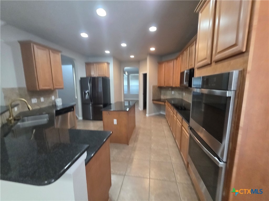423 Wrought Iron Drive Property Photo 3