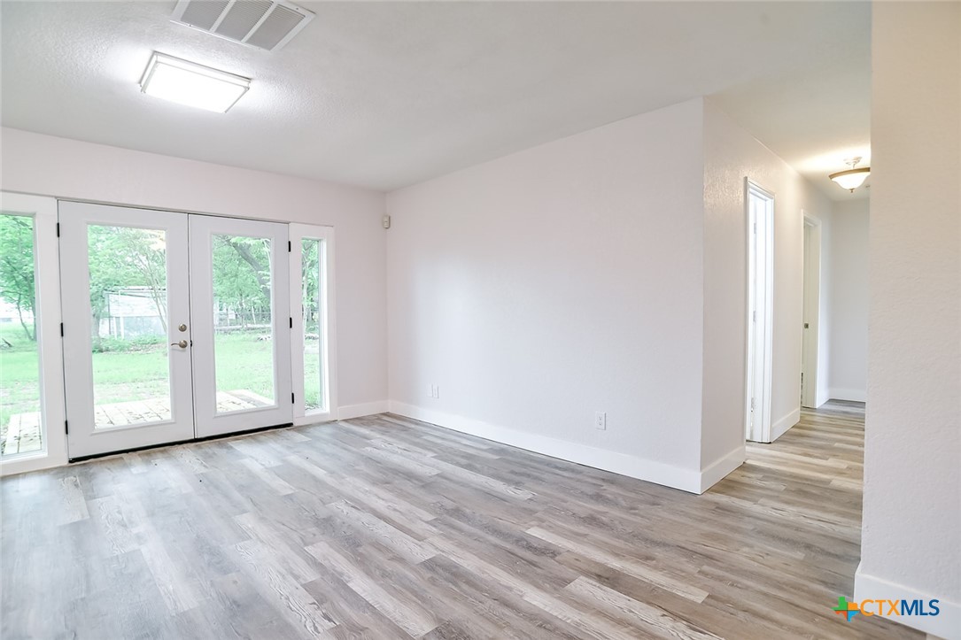 1225 W Coll Street Property Photo 16