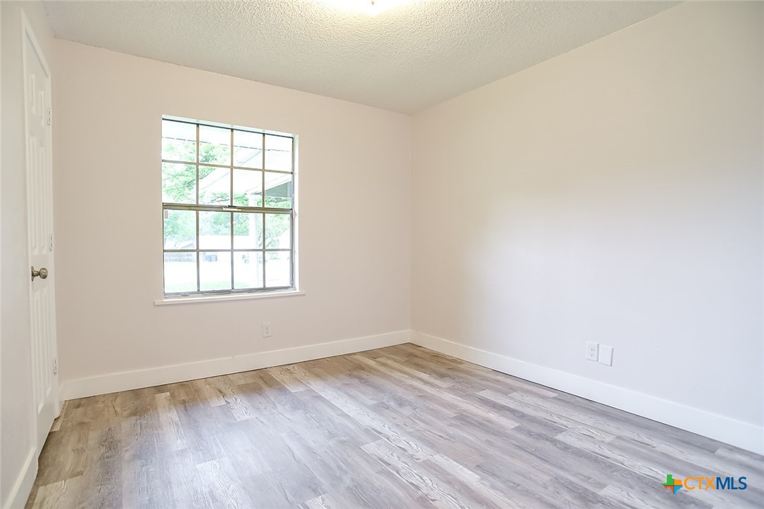 1225 W Coll Street Property Photo 20