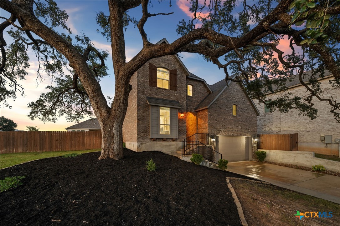 1511 Balcones Fault Property Photo 1