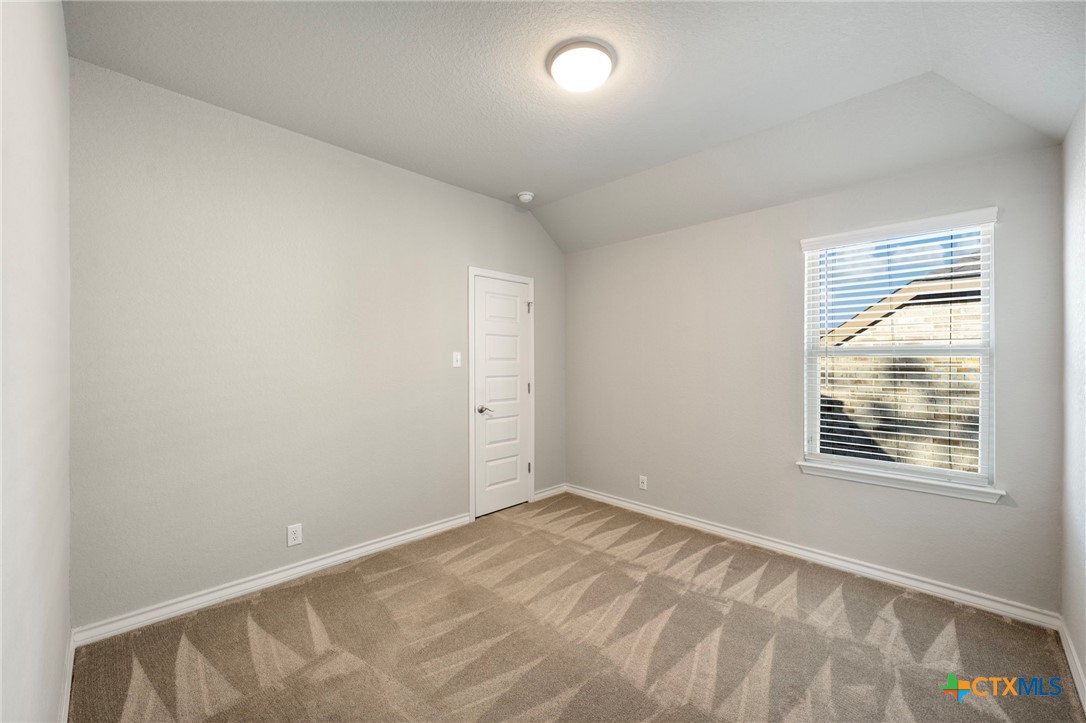 1511 Balcones Fault Property Photo 36