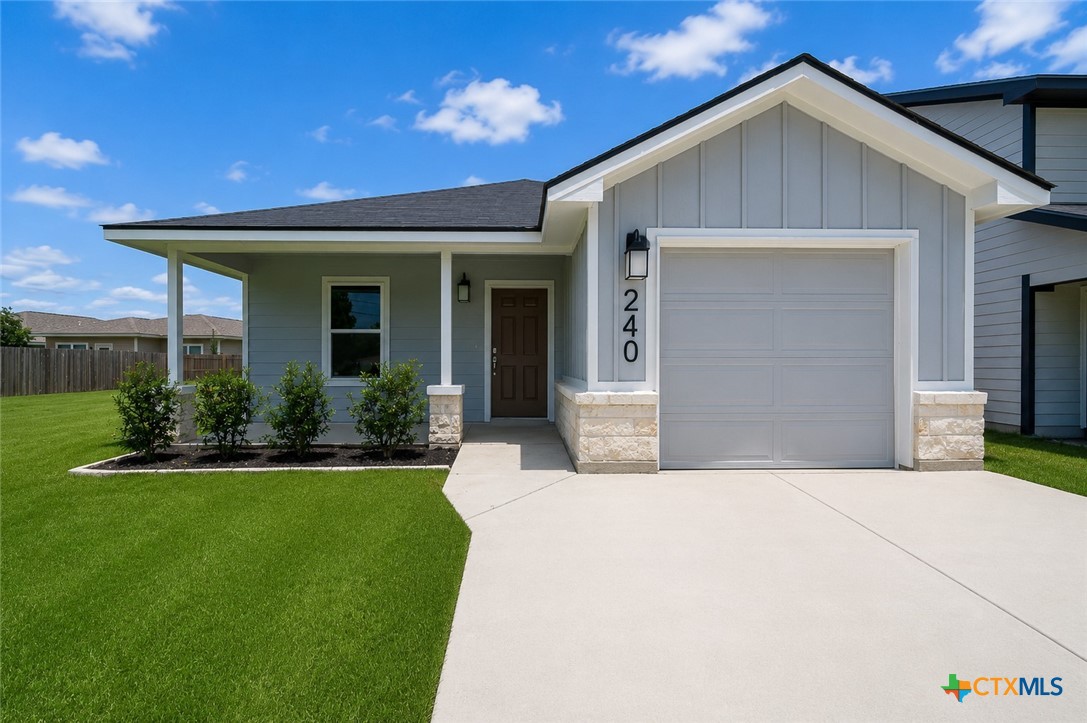 240 West Martindale Property Photo 1