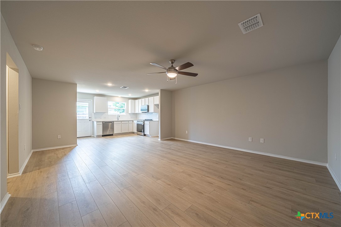 240 West Martindale Property Photo 13
