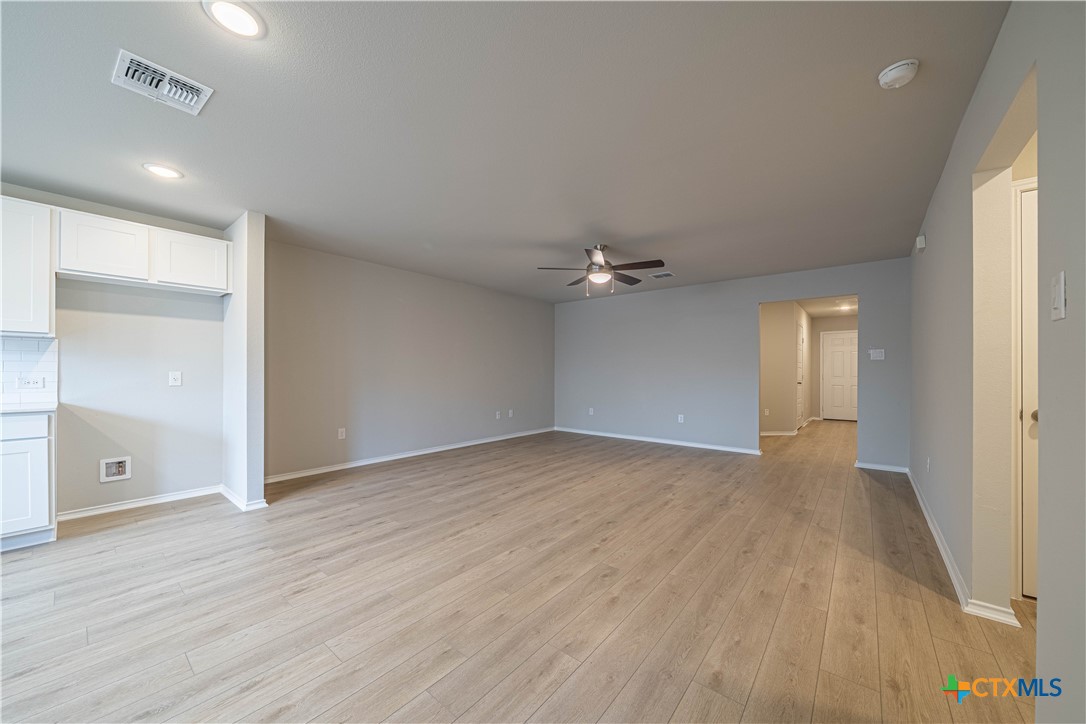 240 West Martindale Property Photo 16