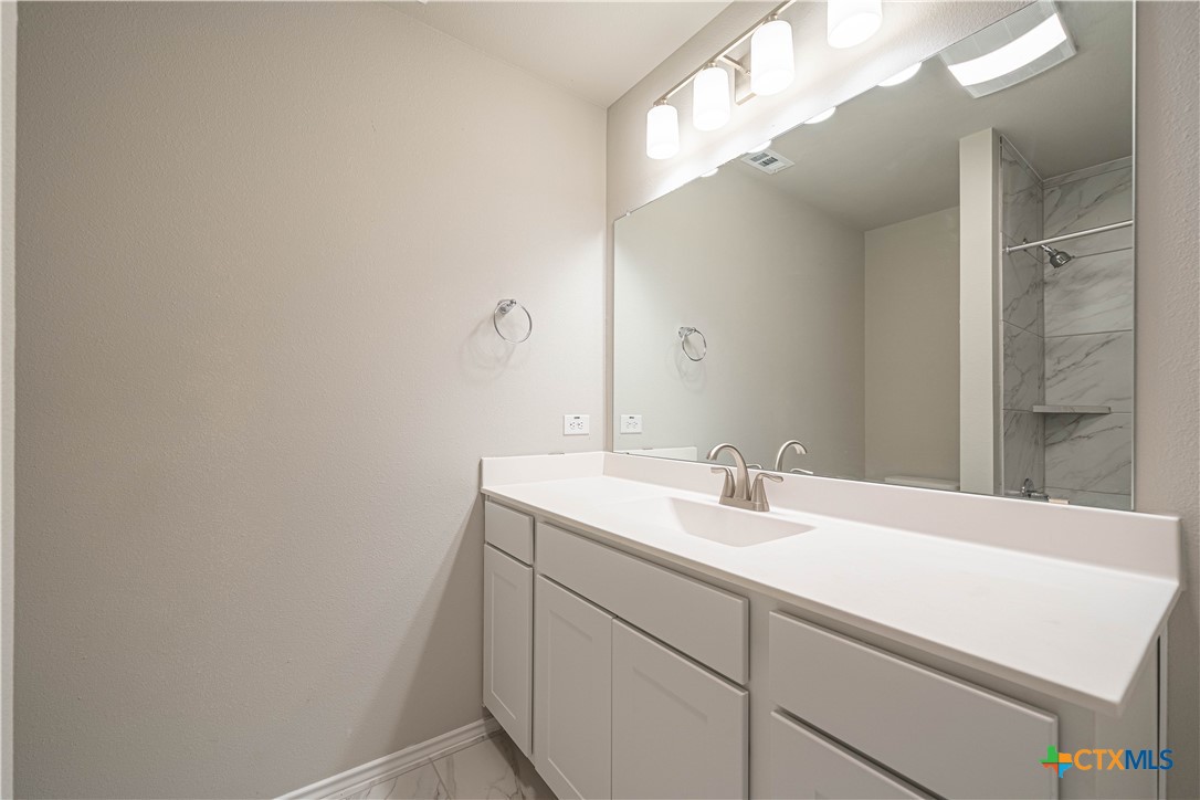 240 West Martindale Property Photo 25