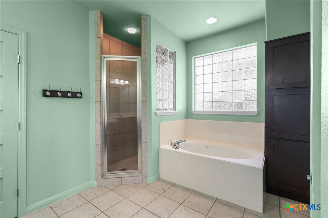 913 County Road 220 Property Photo 17