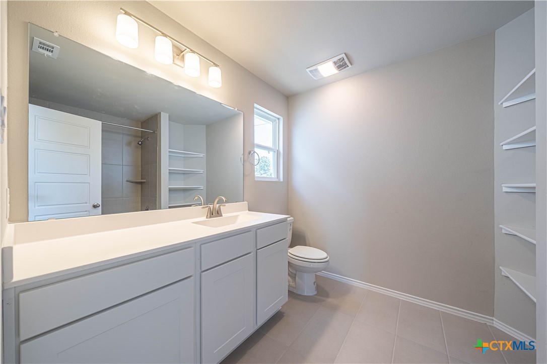 304 West Martindale St Property Photo 24
