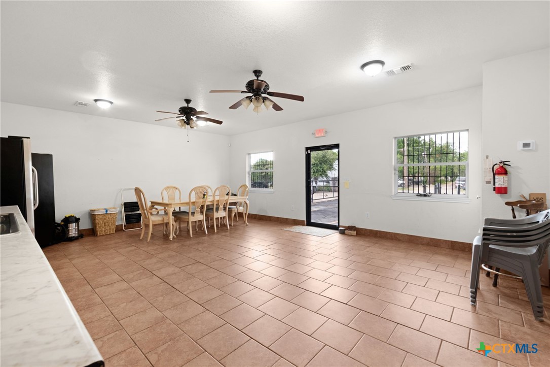 728 W Veterans Memorial Boulevard Property Photo 18