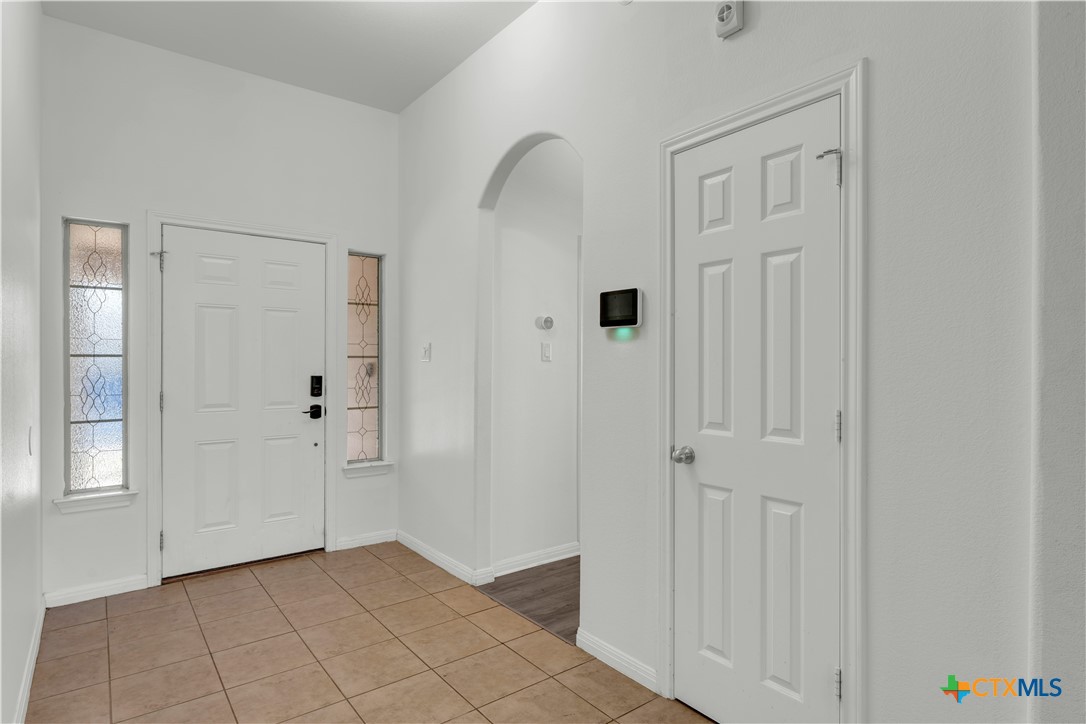 206 Cailin Court Property Photo 5