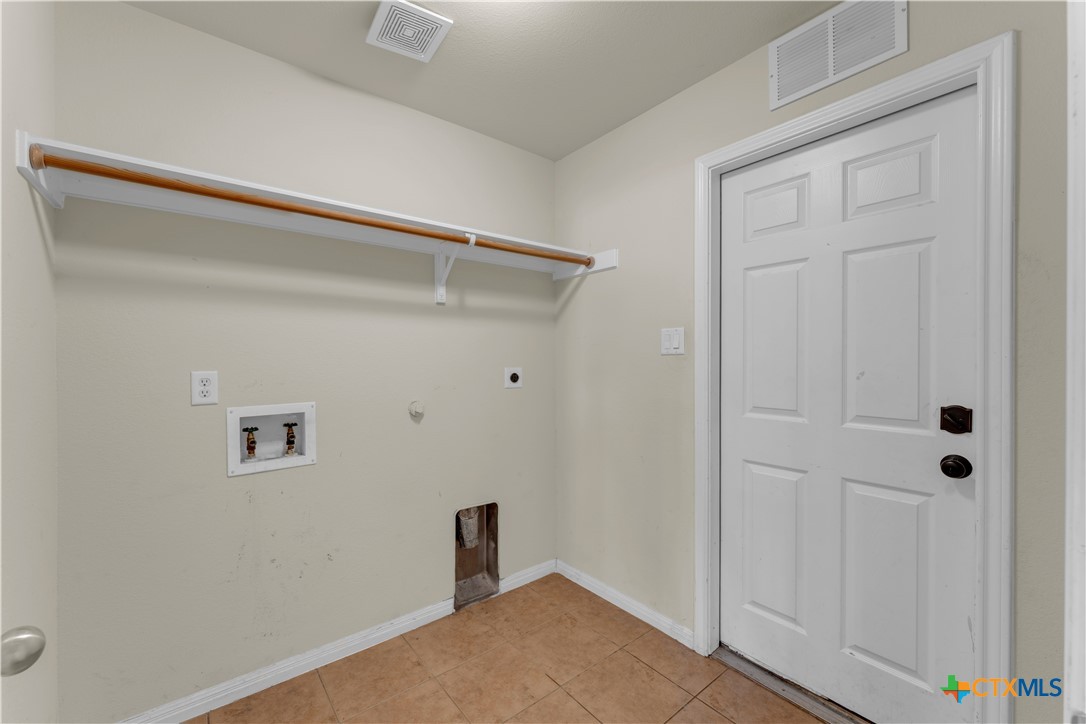 206 Cailin Court Property Photo 16