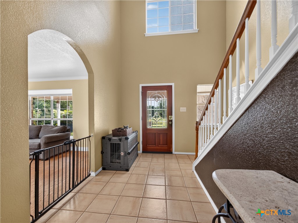 2611 Barton Hill Drive Property Photo 4