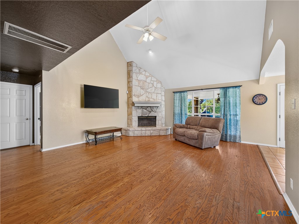 2611 Barton Hill Drive Property Photo 5