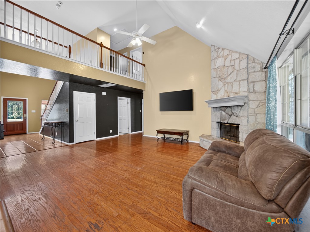 2611 Barton Hill Drive Property Photo 6