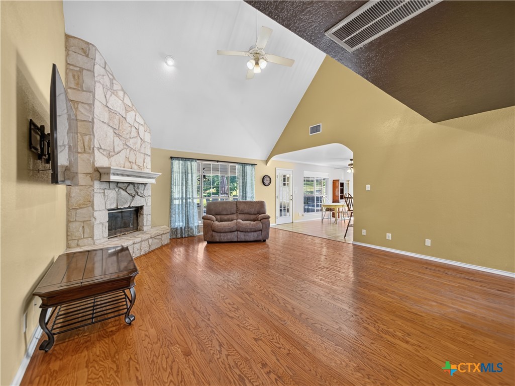 2611 Barton Hill Drive Property Photo 7